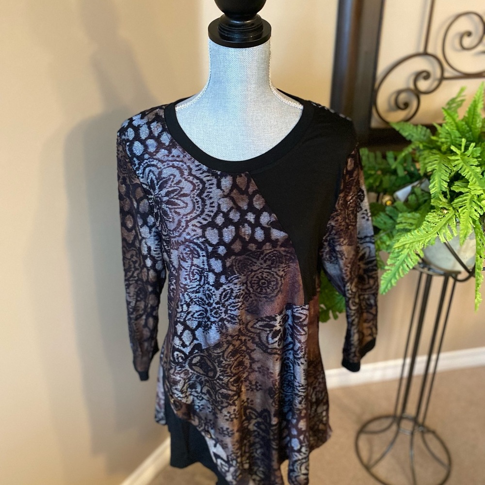 Light top - designed by Catina